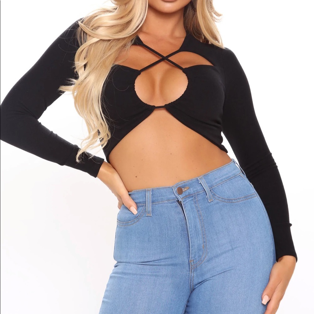 FASHION NOVA BLACK BLACK LONG SLEEVE CROP TOP LARGE